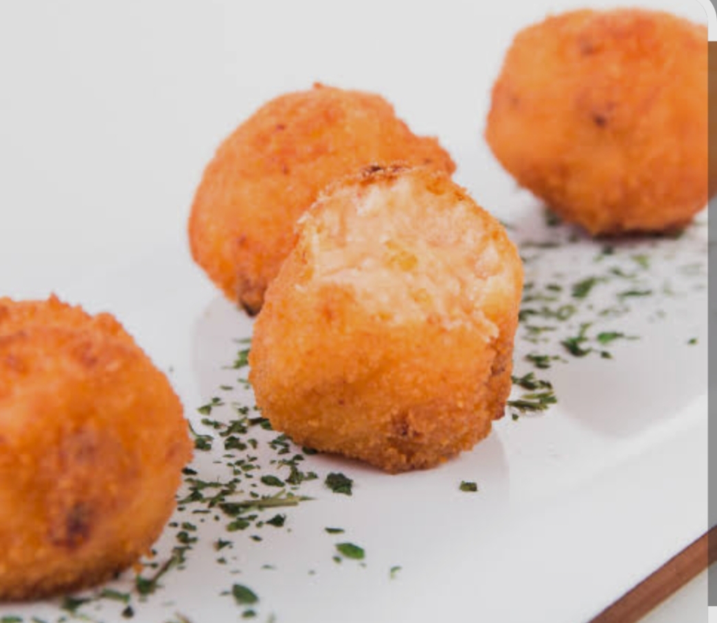 BOCADITO DE HUEVO Y CHORIZO