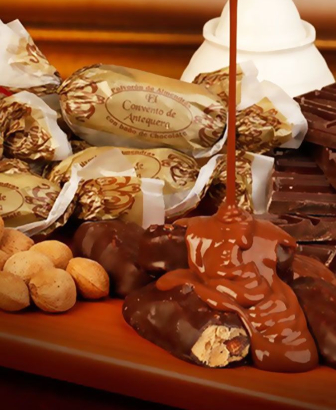 MANTECADO DE ALMENDRA CHOCOLATE